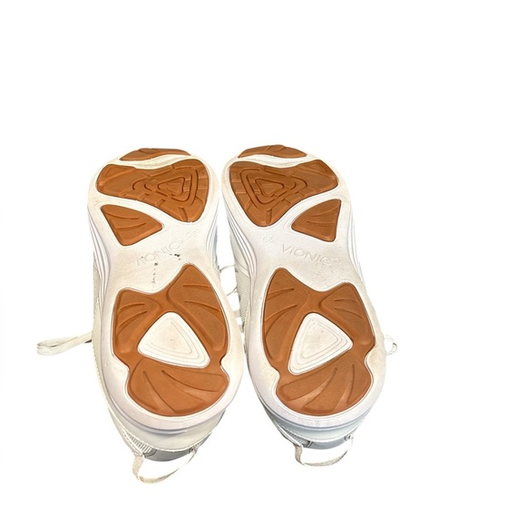 Vionic Ladies Walk Max Sneaker, Like New Condition, Size 9, No Box - Picture 4 of 7